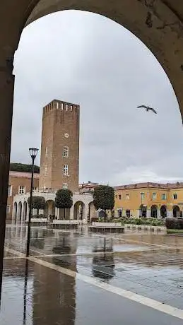 Photo de Torre civica di Pomezia