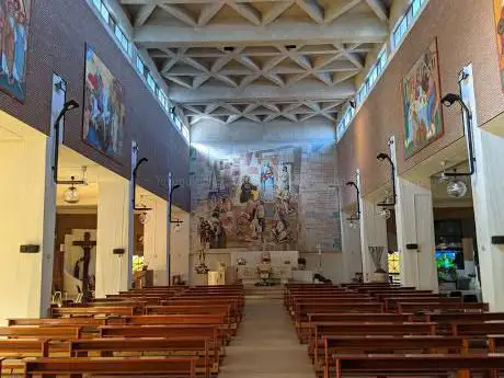 Photo de Our Lady of Divine Help Catholic Church