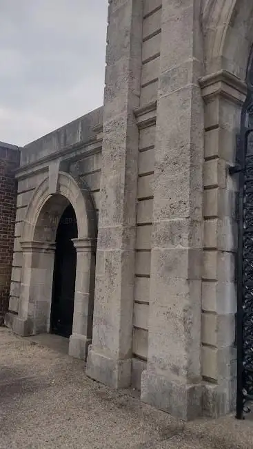 Photo de King James's and Landport Gates, Portsmouth
