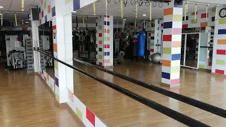 Photo de CENTRO CLÃNICO Y DEPORTIVO COBARCA