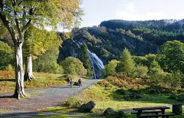 Photo de Powerscourt Waterfall