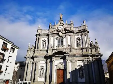 Photo de Church of St. John the Baptist
