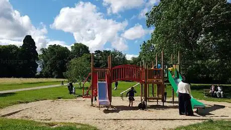 Photo de Aire de jeux enfants