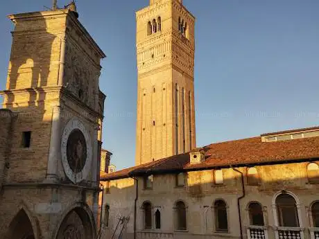 Photo de Loggia municipale