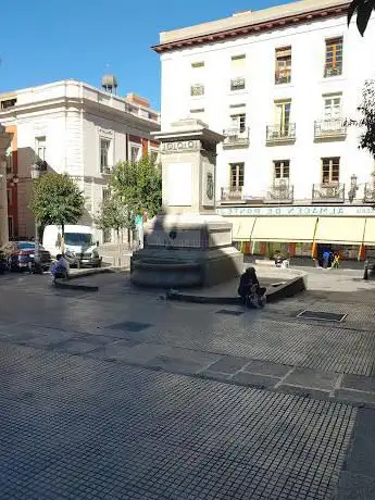 Photo de Plaza de Pontejos