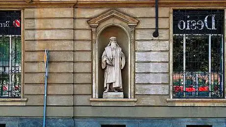 Statua di Leonardo da Vinci