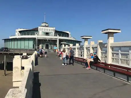 Esplanade du Pier