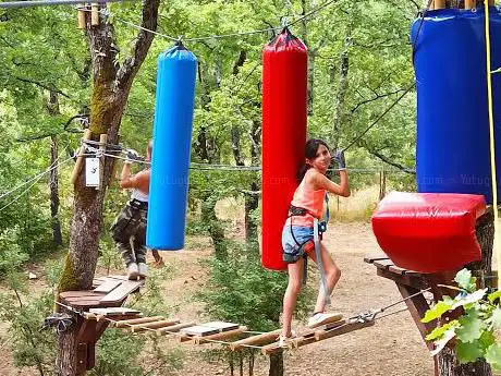 PARC AVENTURE SAINT CÉZAIRE (06) Ouvert