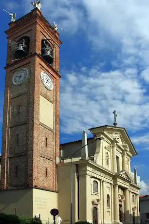 Photo de Church of Saints Peter and Paul
