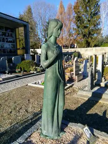 Photo de Cimitero di Villa Guardia