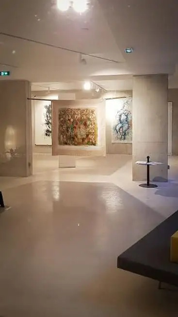 Urban Gallery