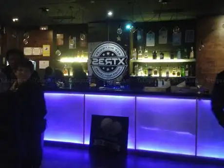 Photo de XTRES Mataró. Sales privades i karaoke
