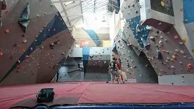 Rock Over Climbing