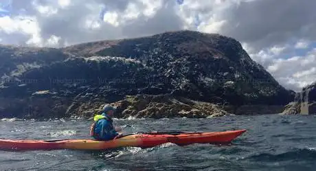 Photo de Dun Eideann Sea Kayaking