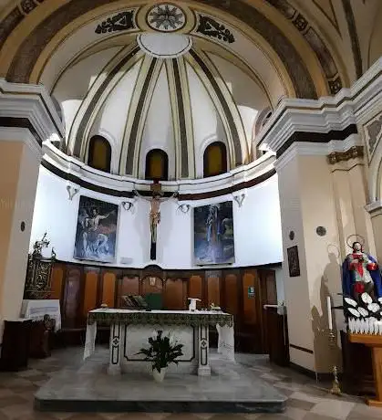 Photo de Church of Saint John Baptist