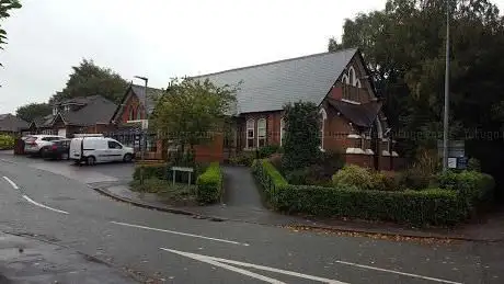 Photo de Holmes Chapel Methodist Church
