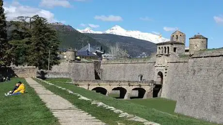 Photo de Muralla medieval
