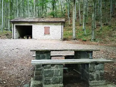 Photo de Bivacco Villa Rossella