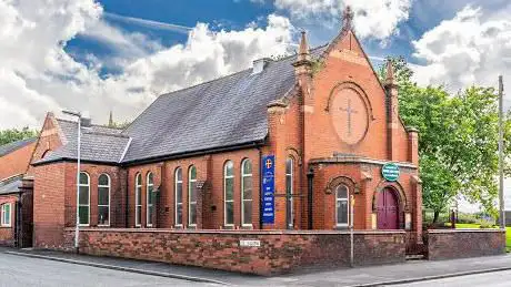 Photo de Clowes Methodist Church