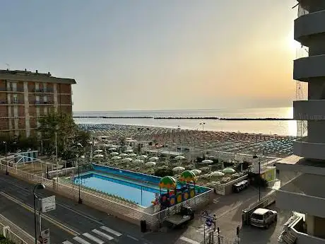 Photo de Solaria Beach dal Bagno 80 al 86bis Bellaria Igea Marina (Rimini)