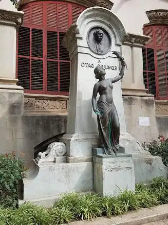 Monument a Eduardo Dato