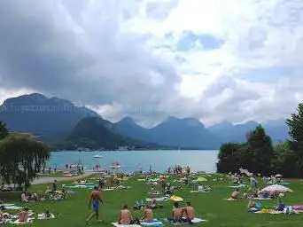Photo de Plage Municipale de Talloires