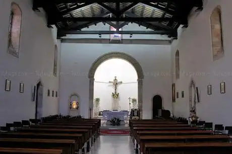 Photo de Church of Saint Bartholomew