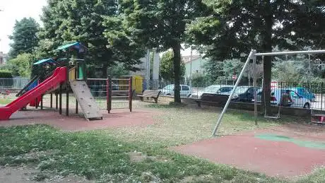 Photo de Parco Giochi Comunale Vellezzo Bellini
