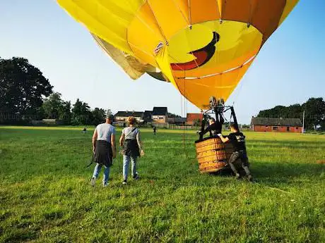 Rabbits Ballooning