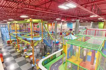 Mégamaze amusement center