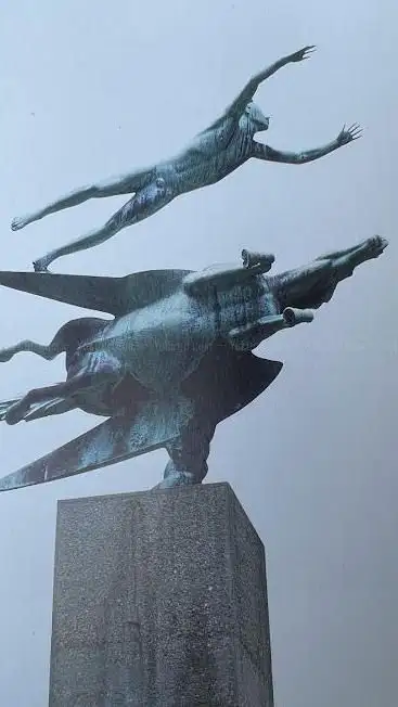 Beeld Pegasus 1949 door Carl Milles