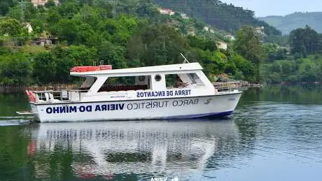 Photo de Passeios de Barco na Caniçada (Gerês)
