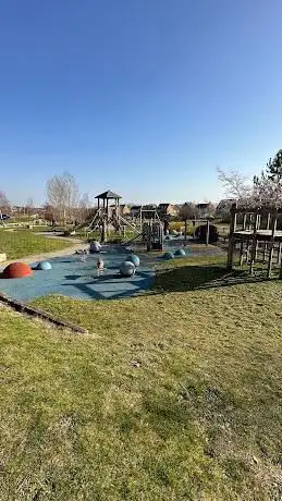 Photo de Brooklands Meadows Park