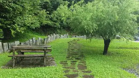 Photo de Picnic and Rest Area