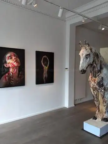 Leonhard's Gallery
