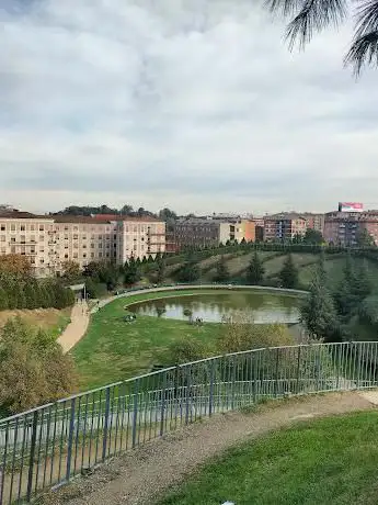 Photo de Panchina più lunga del mondo