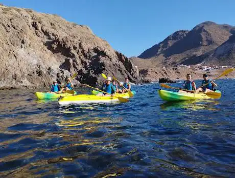 Photo de El Cabo a remo kayak-paddlel surf CABO DE GATA