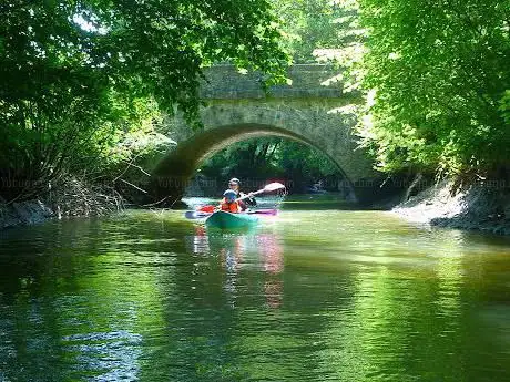 Photo de BASE DE CANOE-KAYAK DE VERDELOT