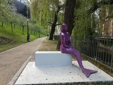 Photo de Melusina Statue