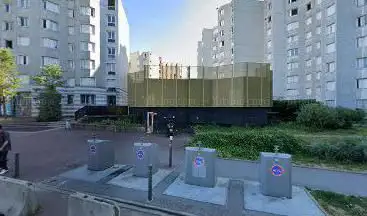 Center Neighborhood Large PĂȘchers