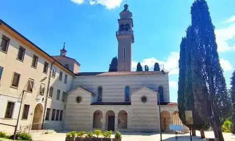 Photo de Chiesa della Pieve - Chiampo