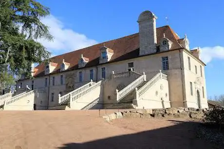 Photo de Ecuries du château de Chaumont-Laguiche