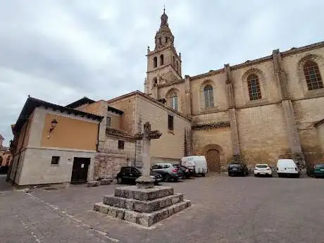 Photo de Iglesia de Santiago Apóstol