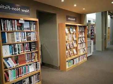 Côte Saint-Luc Public Library
