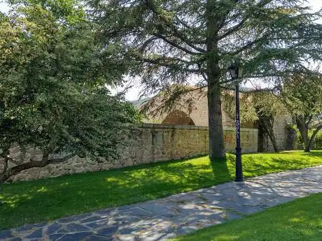 Photo de Ruinas Capilla Cementerio (s. XII)