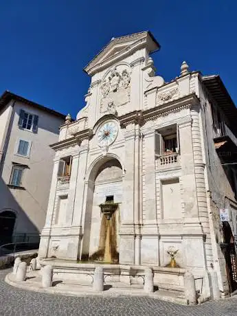 Fontana di piazza del Mercato