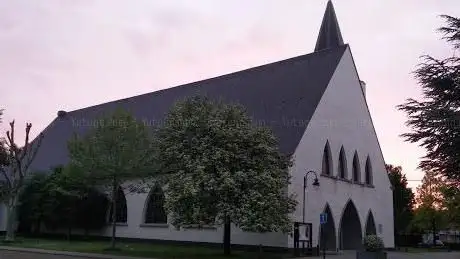 Photo de Église Coeur de Famille d'Iseghem