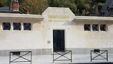 Photo de Bains Douches Municipaux
