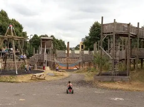 Photo de Barnard Adventure Playground