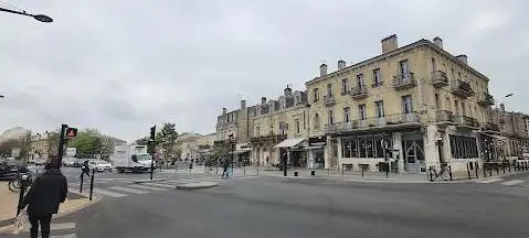 Photo de Place Nansouty